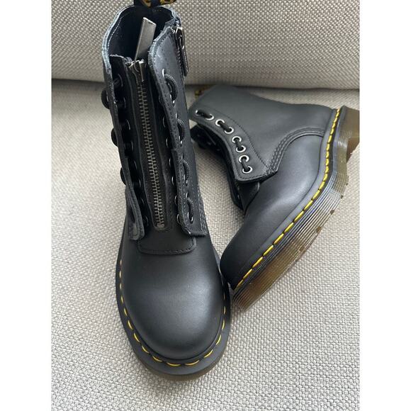 Dr Martens Women's 1460 Pascal Front Zip Boots Size US 5 - Picture 2 of 9